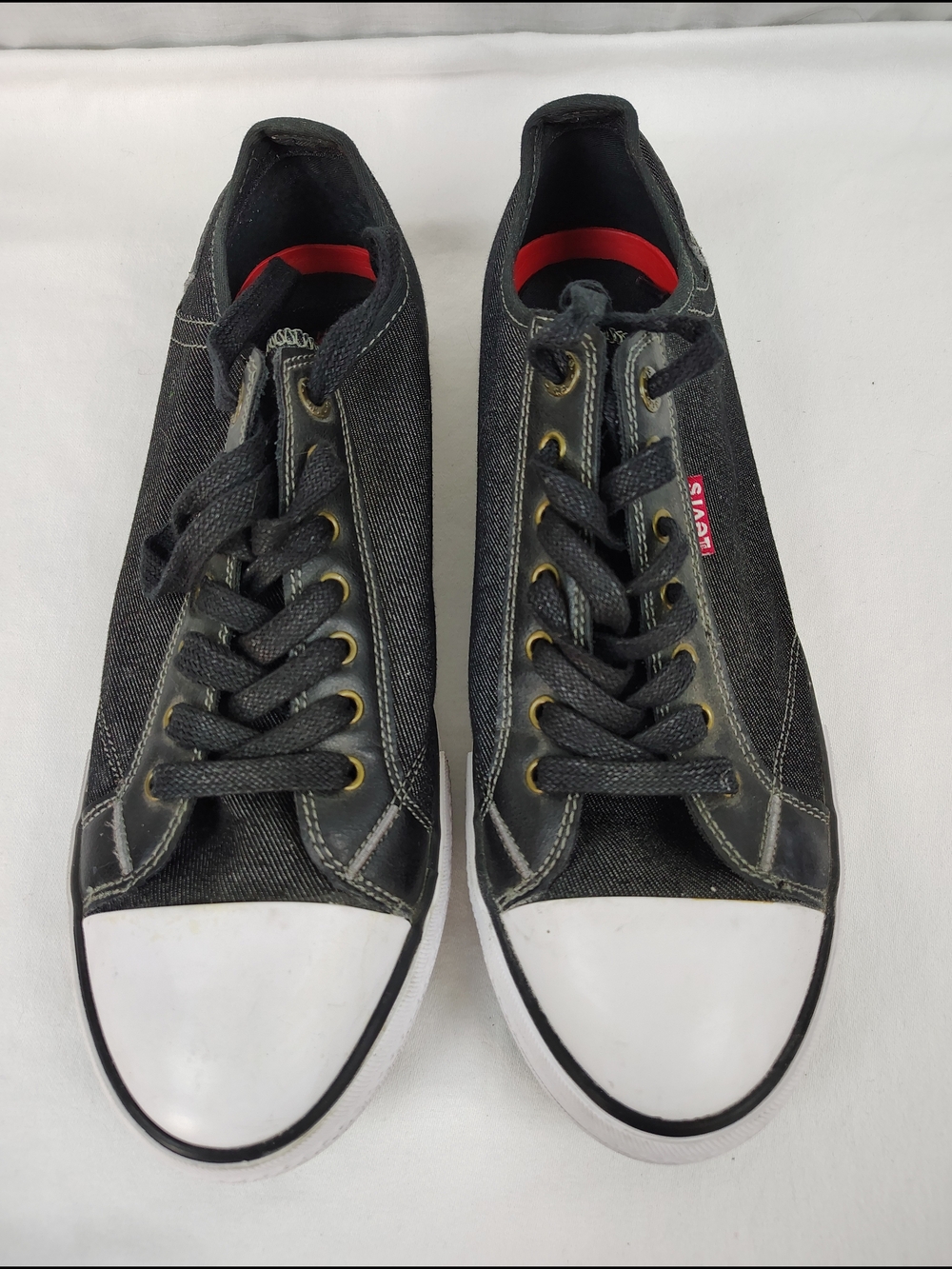 Levi's Comfort Tech Men's Black Canvas Low-Top Sneakers